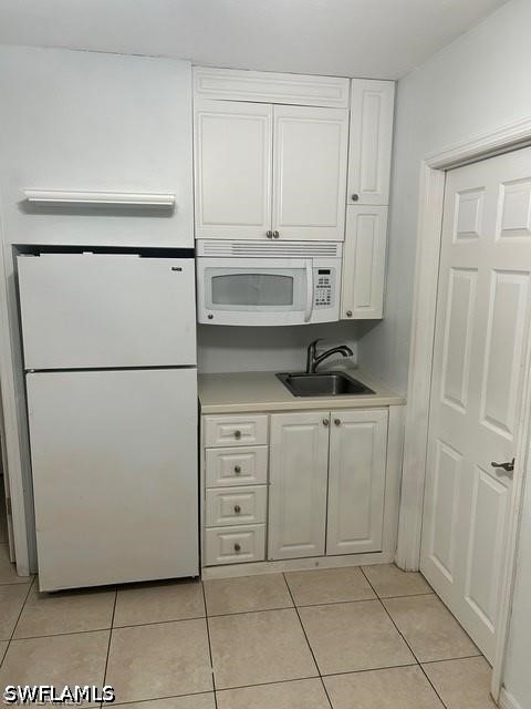 3 Bed Waterfront Home for Sale in Naples, photo 4