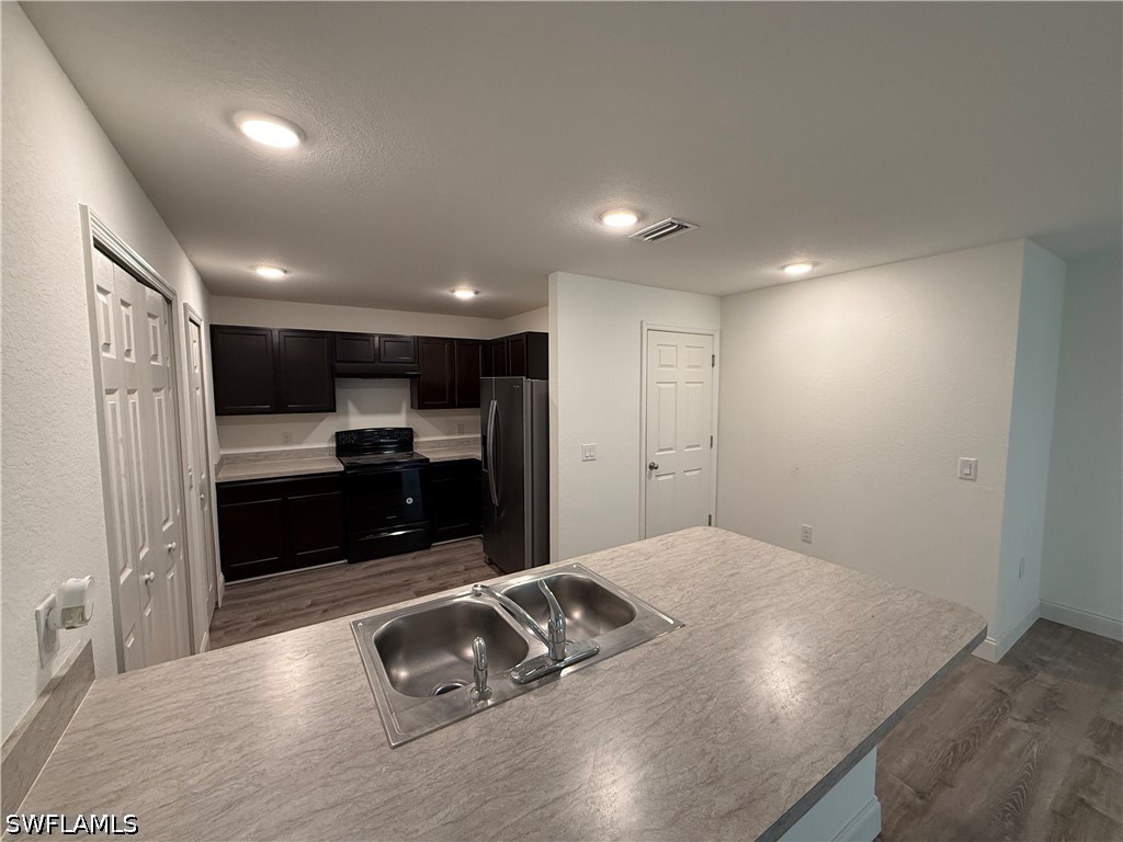 3 Bed SingleFamilyResidence for Sale in North Port, photo 4