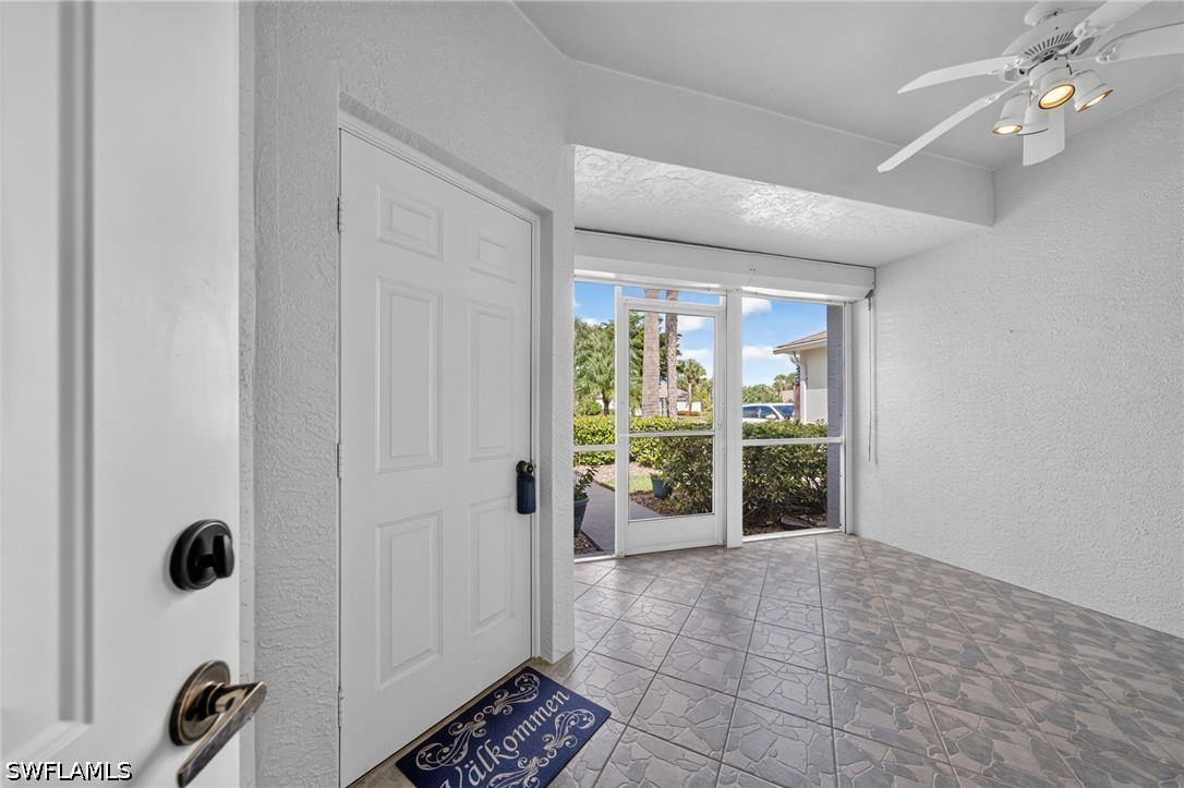 2 Bed SingleFamilyResidence for Sale in Estero, photo 4