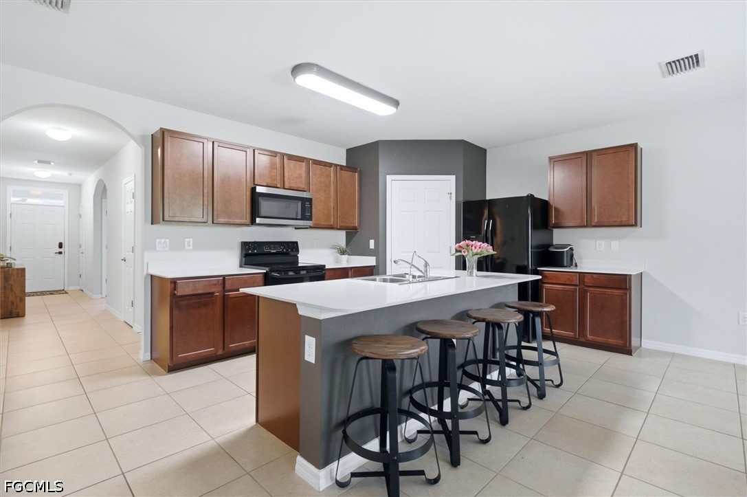 4 Bed SingleFamilyResidence for Sale in San Carlos Park, photo 4