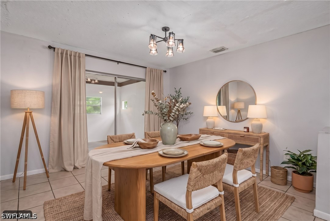 3 Bed SingleFamilyResidence for Sale in Fort Myers, photo 4