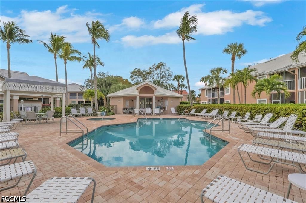2 Bed Condominium for Sale in Bermuda Isles, photo 4