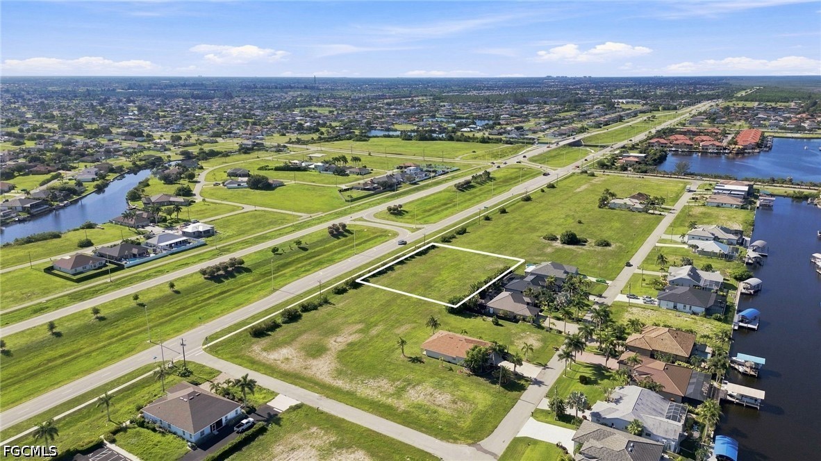 Commercial for Sale in Cape Coral, photo 4