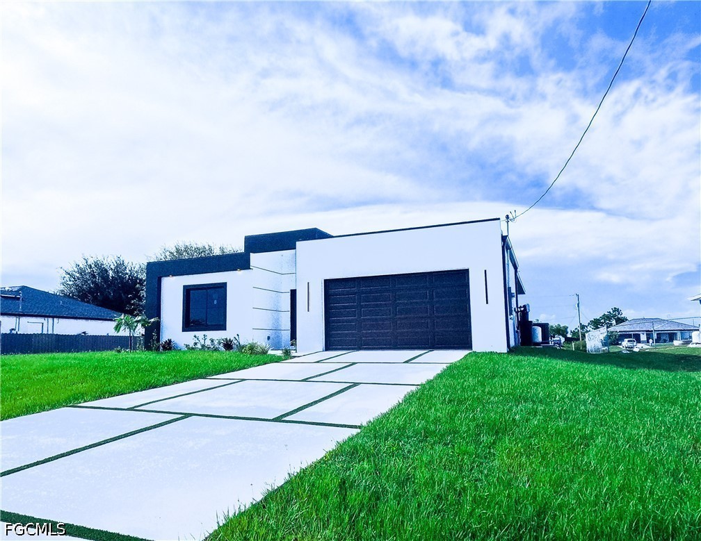 4 Bed SingleFamilyResidence for Sale in Cape Coral, photo 4
