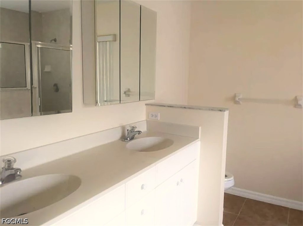 3 Bed SingleFamilyResidence for Sale in Lehigh Acres, photo 4