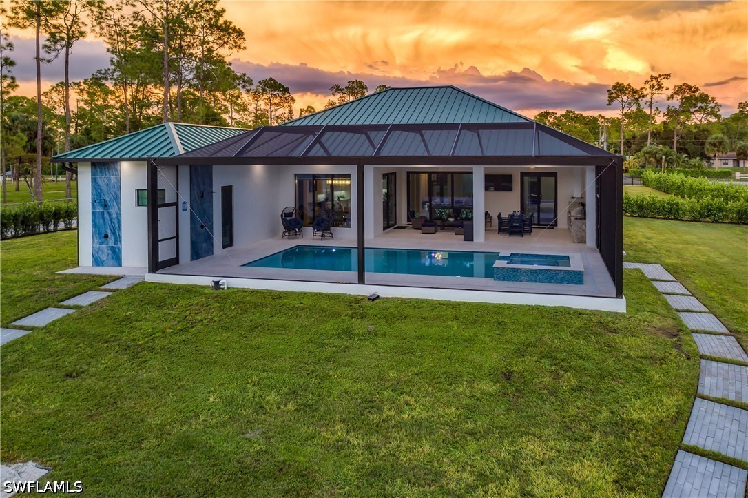 4 Bed Pool Home for Sale in Naples, photo 4