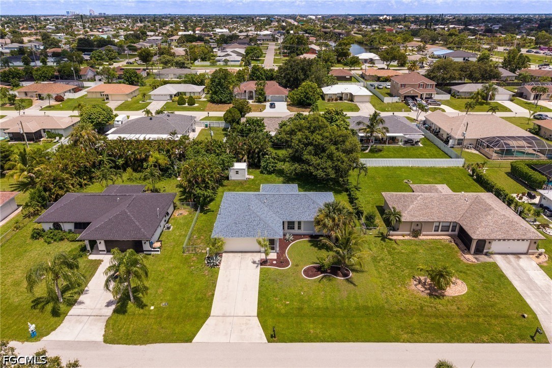 3 Bed SingleFamilyResidence for Sale in Cape Coral, photo 4