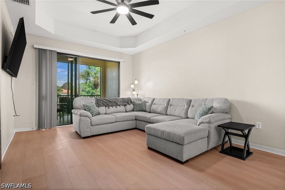 3 Bed Waterfront Home for Sale in Fort Myers, photo 4
