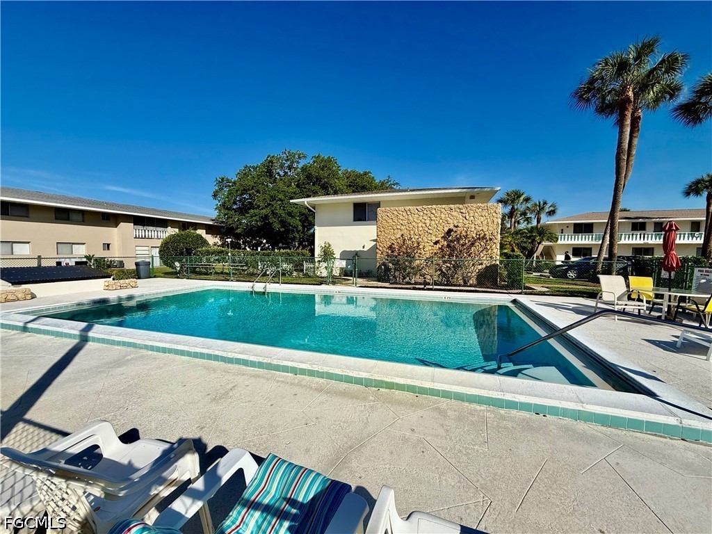 2 Bed Condominium for Sale in Fairways Condo, photo 4