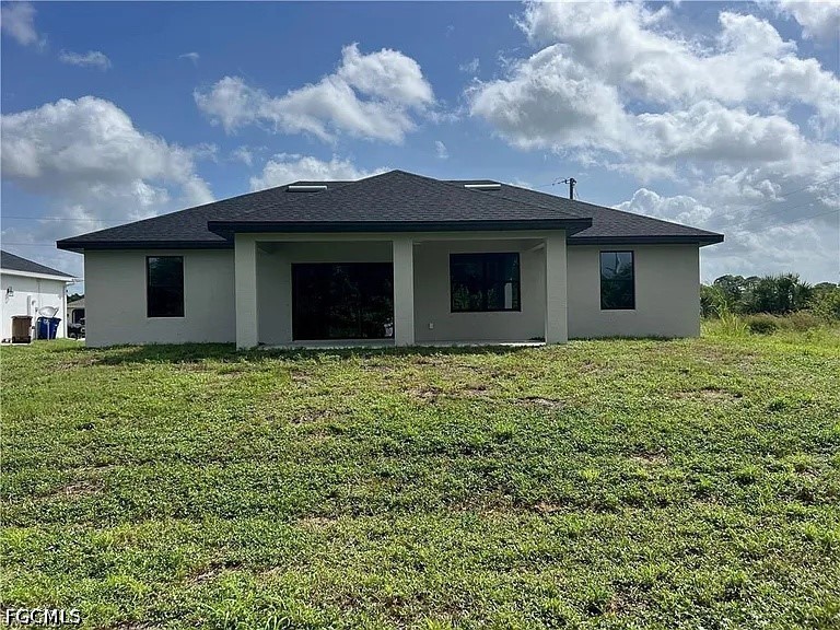3 Bed SingleFamilyResidence for Sale in Lehigh Acres, photo 4