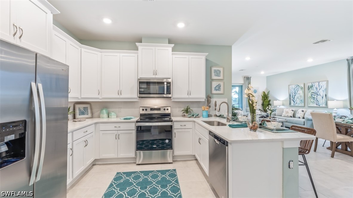2 Bed Attached for Sale in North Fort Myers, photo 4