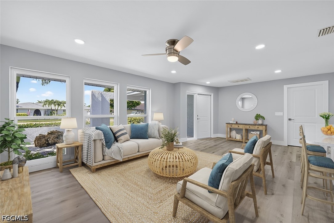 4 Bed Waterfront Home for Sale in Fort Myers, photo 4