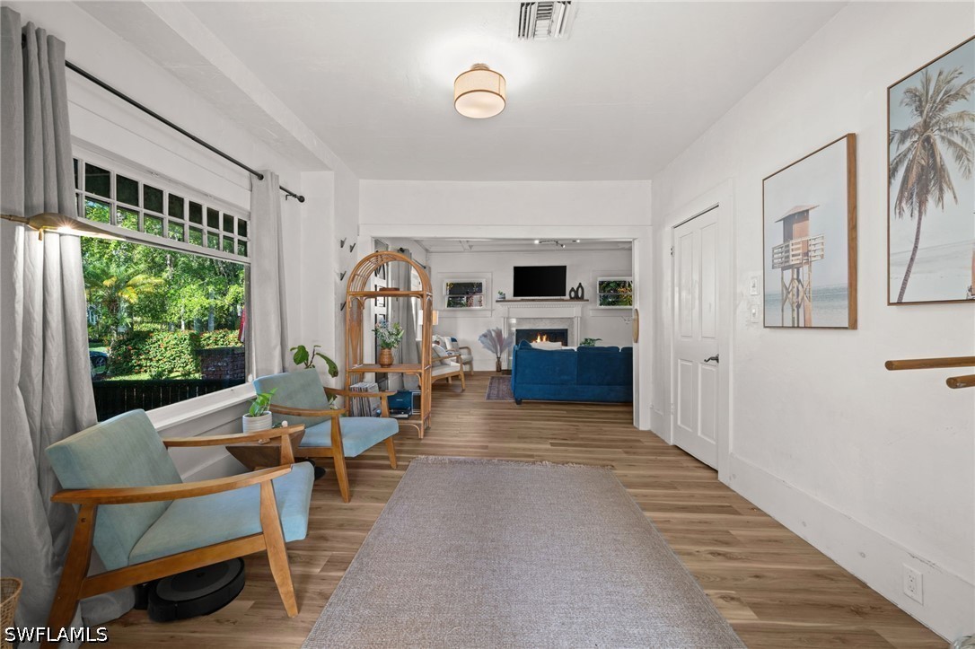 3 Bed SingleFamilyResidence for Sale in Dean Park, photo 4