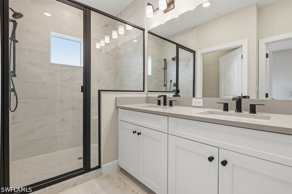 4 Bed Condominium for Sale in Seahaven, photo 4