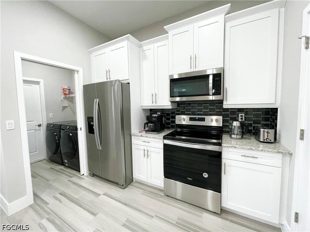 4 Bed Waterfront Home for Sale in Cape Coral, photo 4