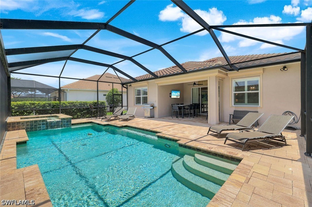 3 Bed Pool Home for Sale in The Quarry, photo 4