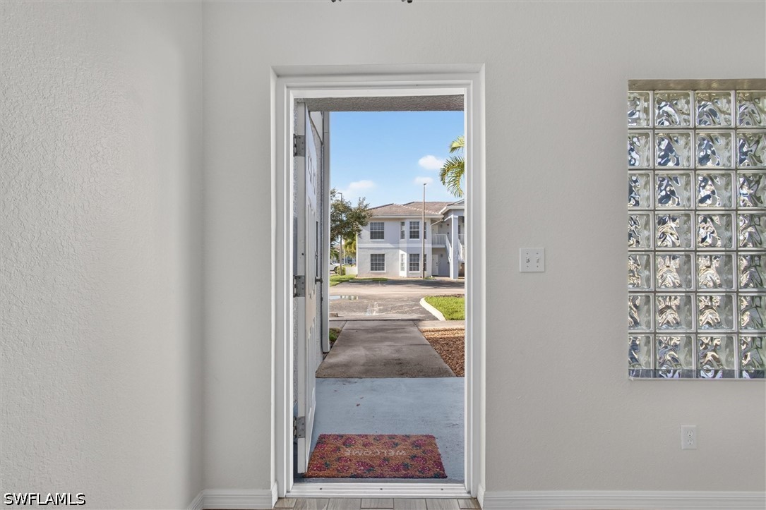 2 Bed Condominium for Sale in Fort Myers, photo 4