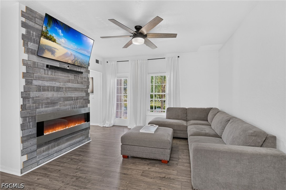 2 Bed Condominium for Sale in Estero, photo 4