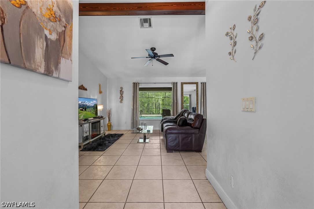 3 Bed Pool Home for Sale in Naples, photo 4