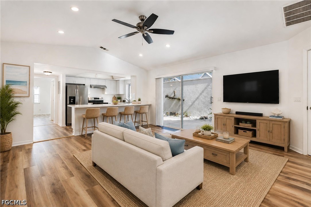 2 Bed Attached for Sale in Enclave, photo 4