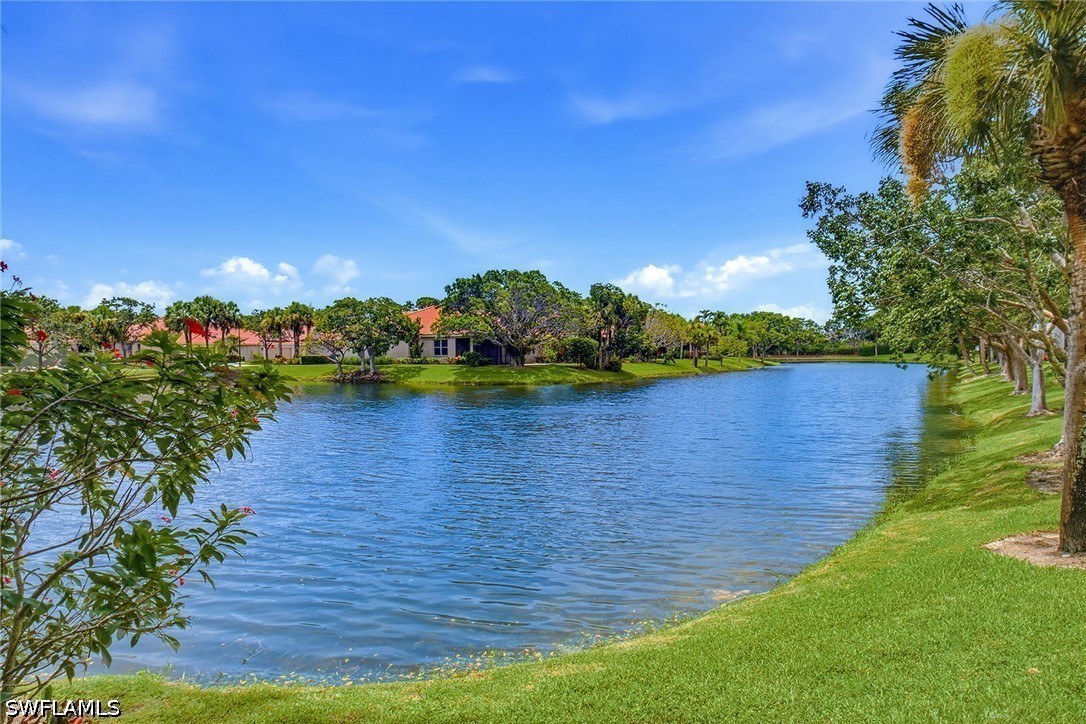 3 Bed Condominium for Sale in Whisper Trace, photo 4