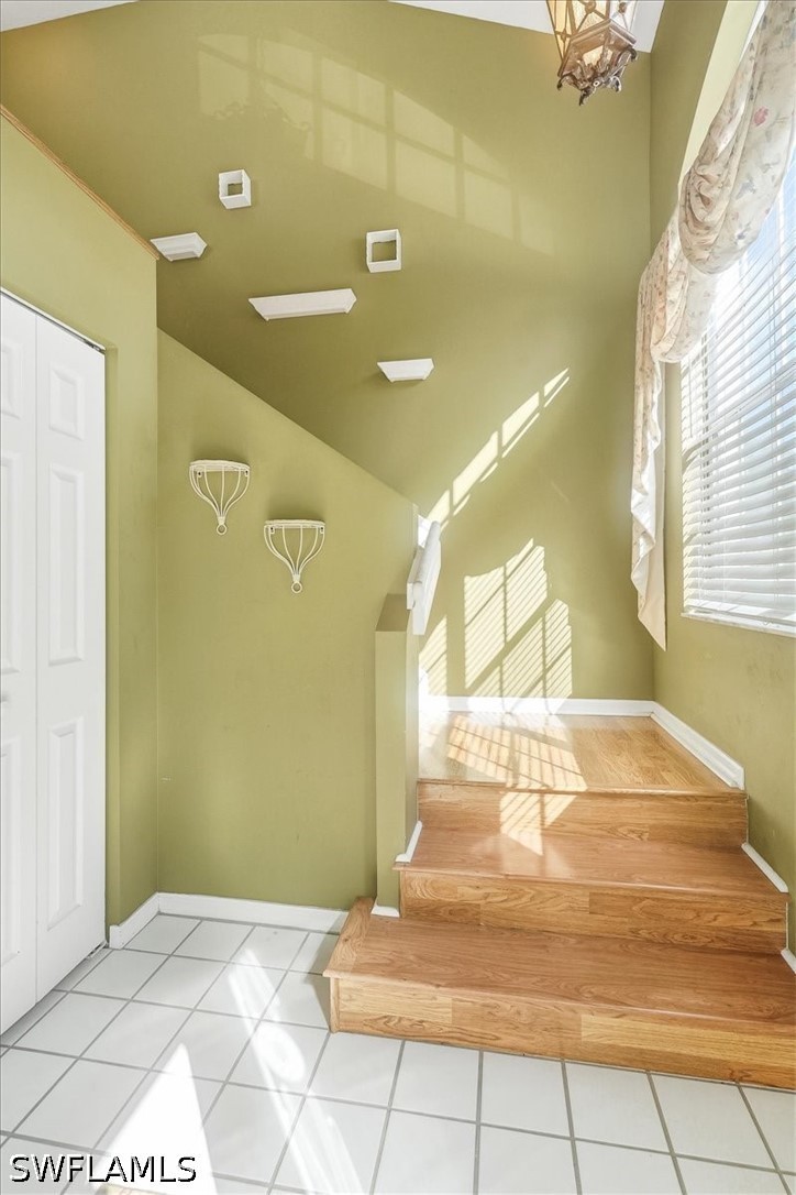 2 Bed Waterfront Home for Sale in Pipers Grove, photo 4