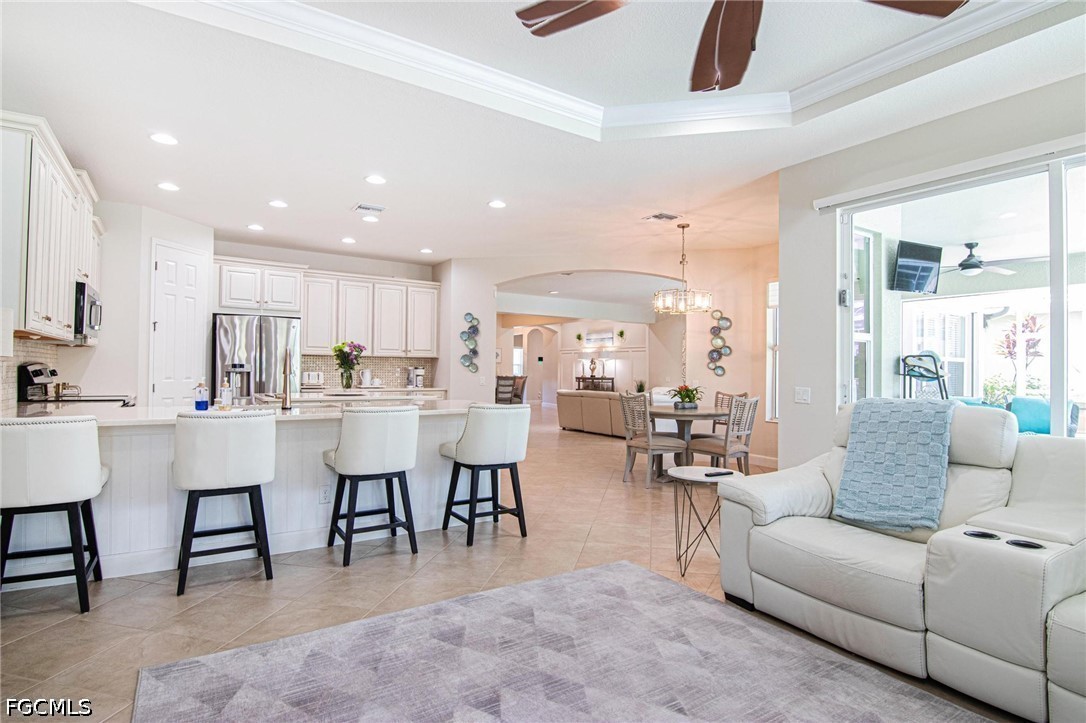 3 Bed Pool Home for Sale in Sandoval, photo 4