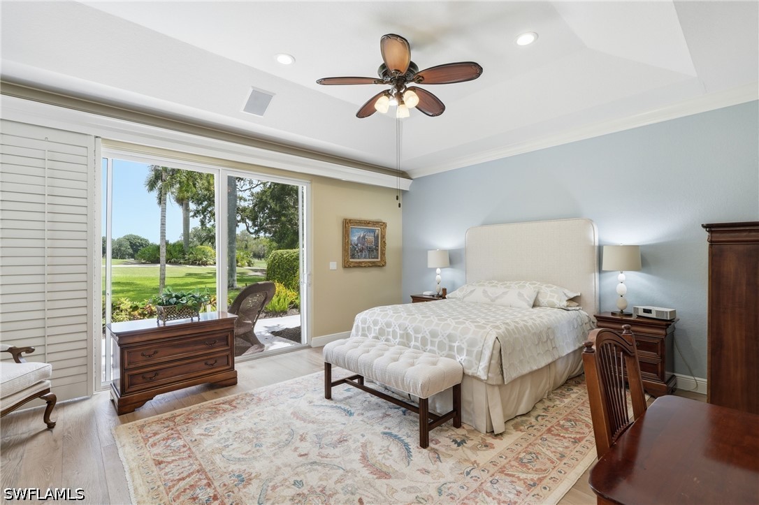 3 Bed Pool Home for Sale in Naples, photo 4
