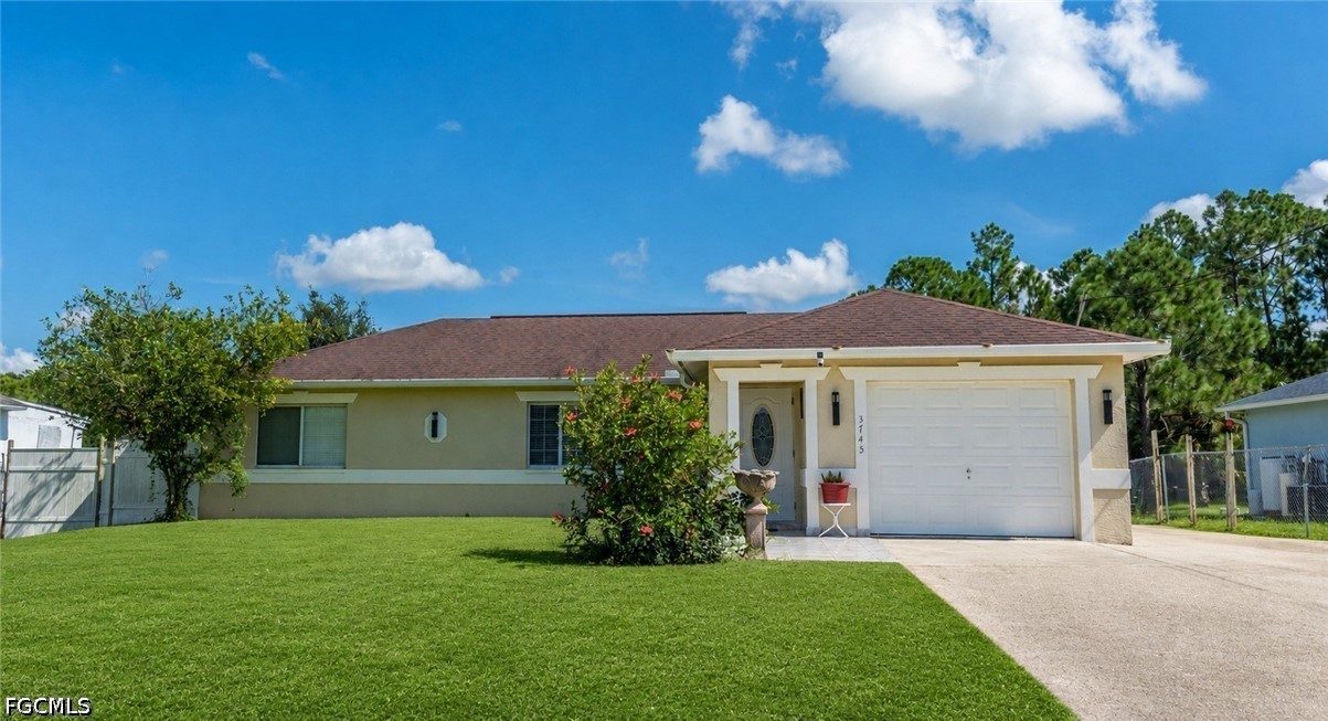 4 Bed SingleFamilyResidence for Sale in Naples, photo 4