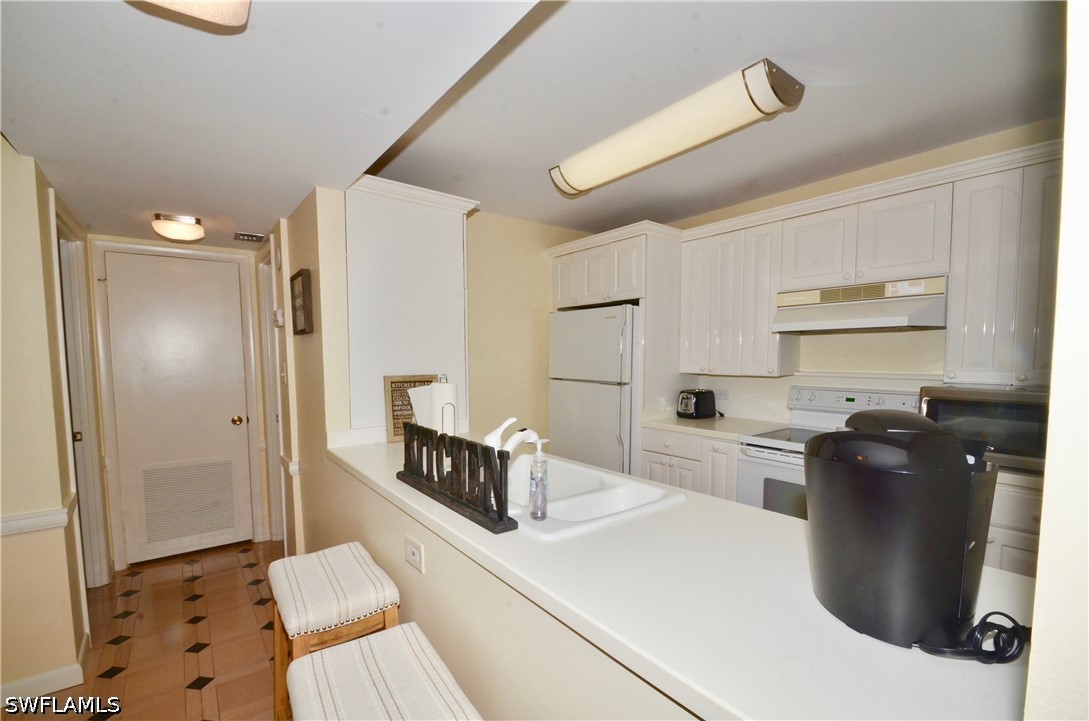 1 Bed Condominium for Sale in Venetian Bayview, photo 4