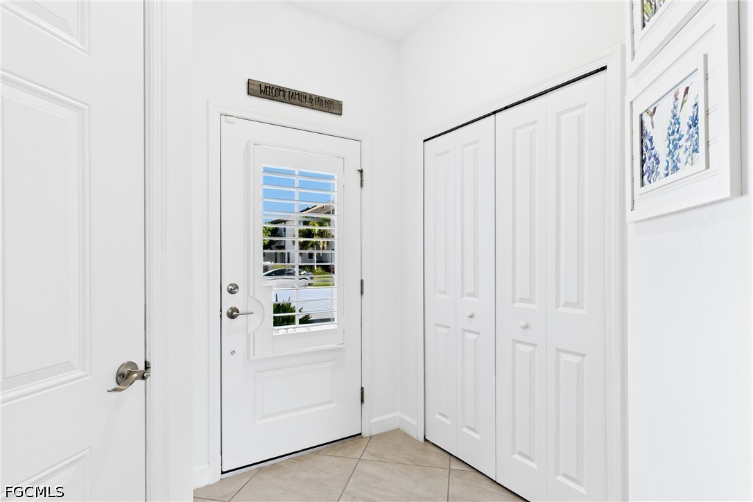 3 Bed Waterfront Home for Sale in Timber Creek, photo 4