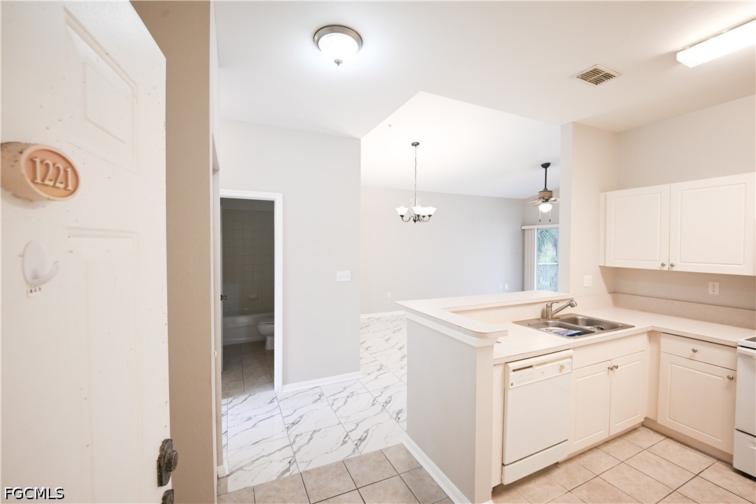 3 Bed Condominium for Sale in Bellamar, photo 4