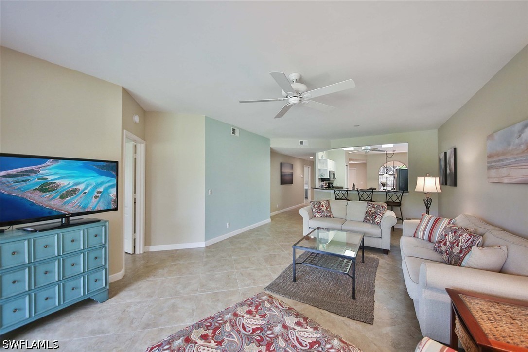 3 Bed Waterfront Home for Sale in Naples, photo 4