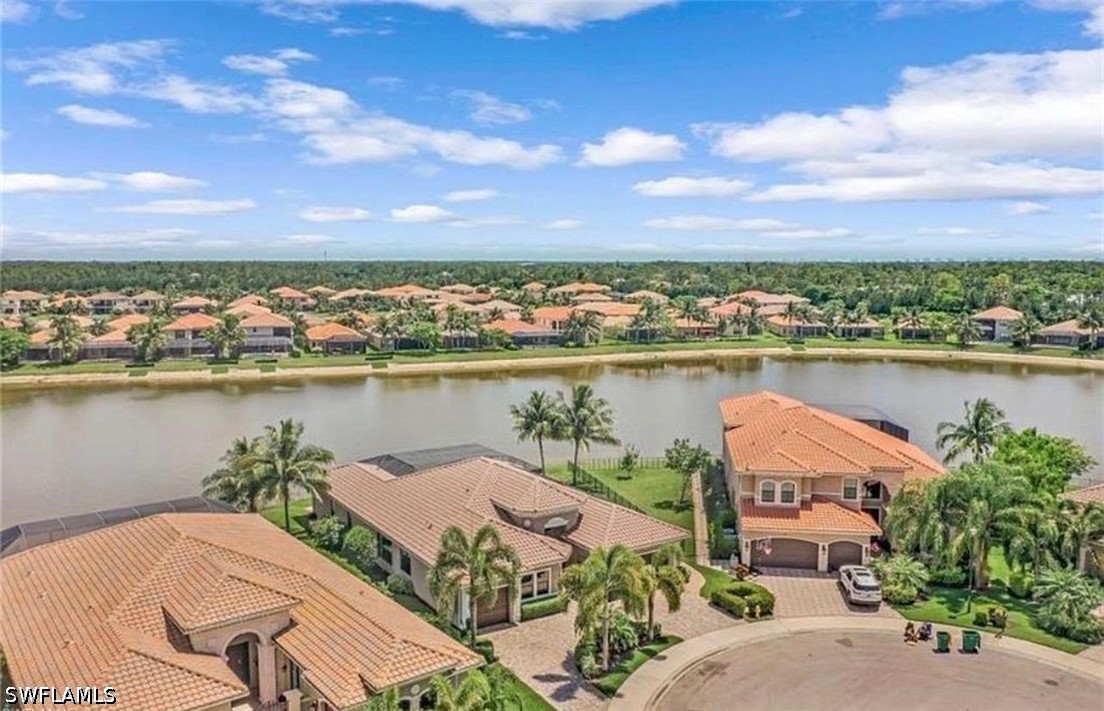 4 Bed Pool Home for Sale in Riverstone, photo 4