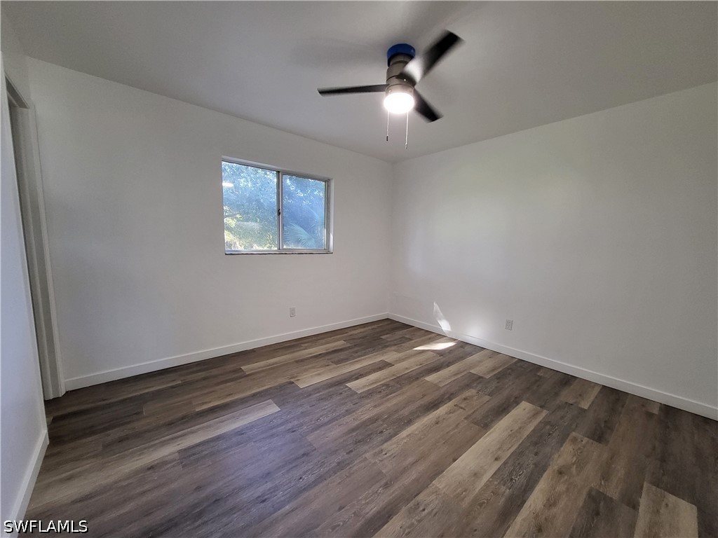 2 Bed SingleFamilyResidence for Sale in Fort Myers, photo 4