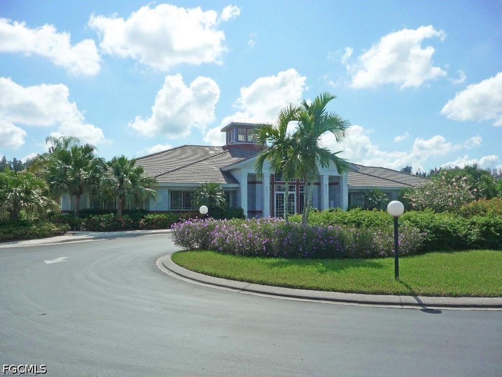 2 Bed Waterfront Home for Sale in Terrace Iv, photo 4