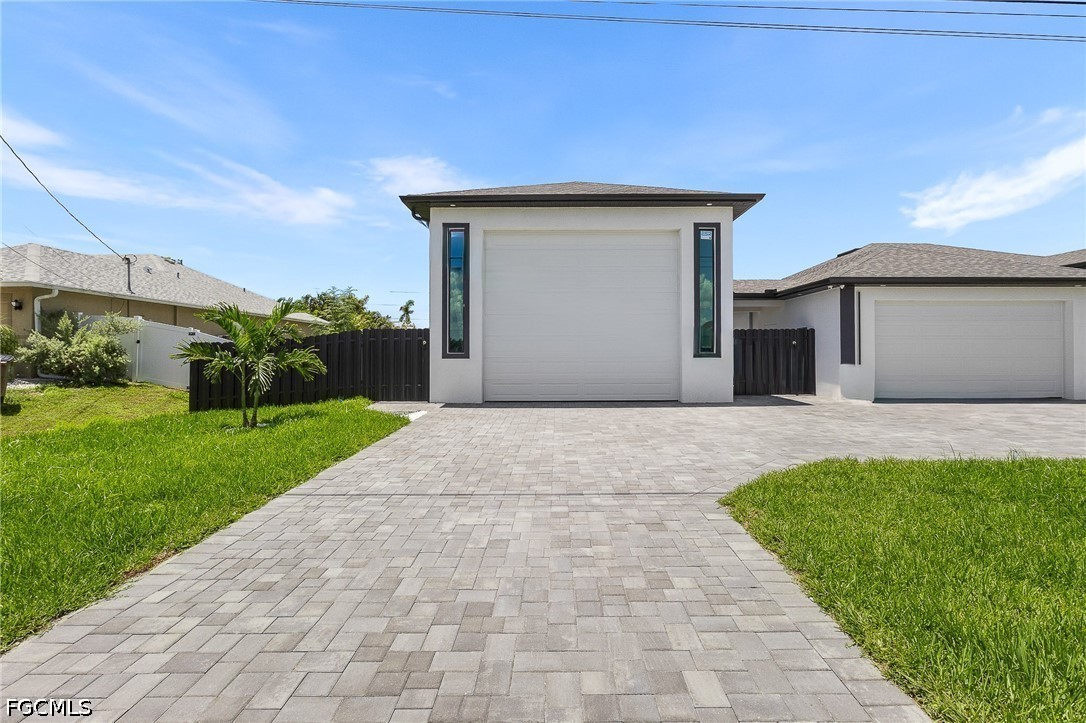4 Bed Pool Home for Sale in Cape Coral, photo 4