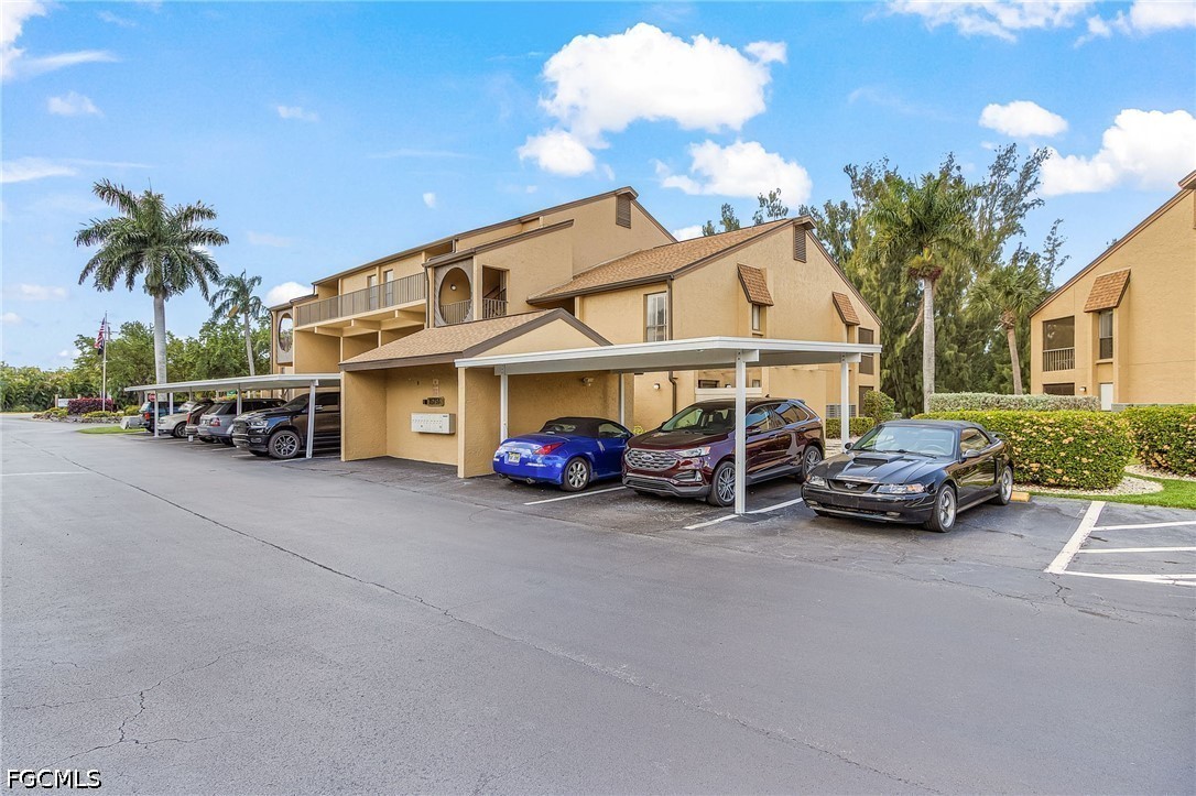 2 Bed Waterfront Home for Sale in Fort Myers, photo 4