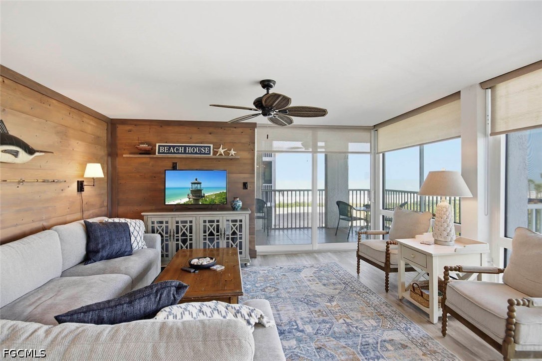 2 Bed Waterfront Home for Sale in Sanibel, photo 4