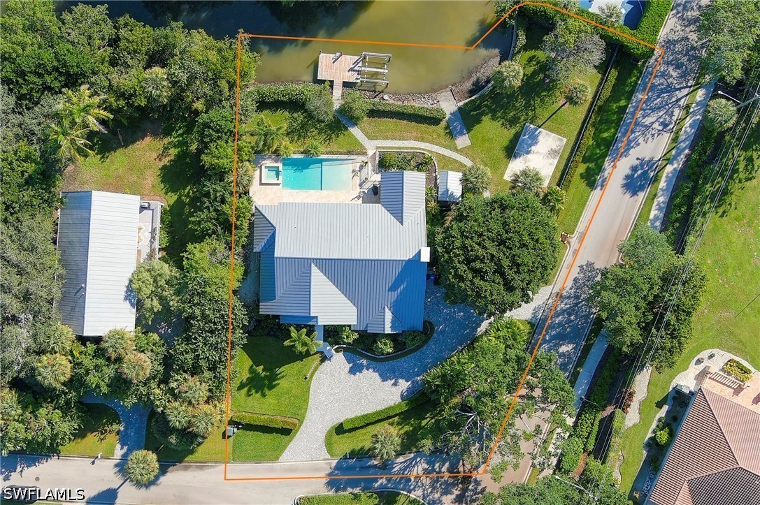 3 Bed Pool Home for Sale in Seagate, photo 4