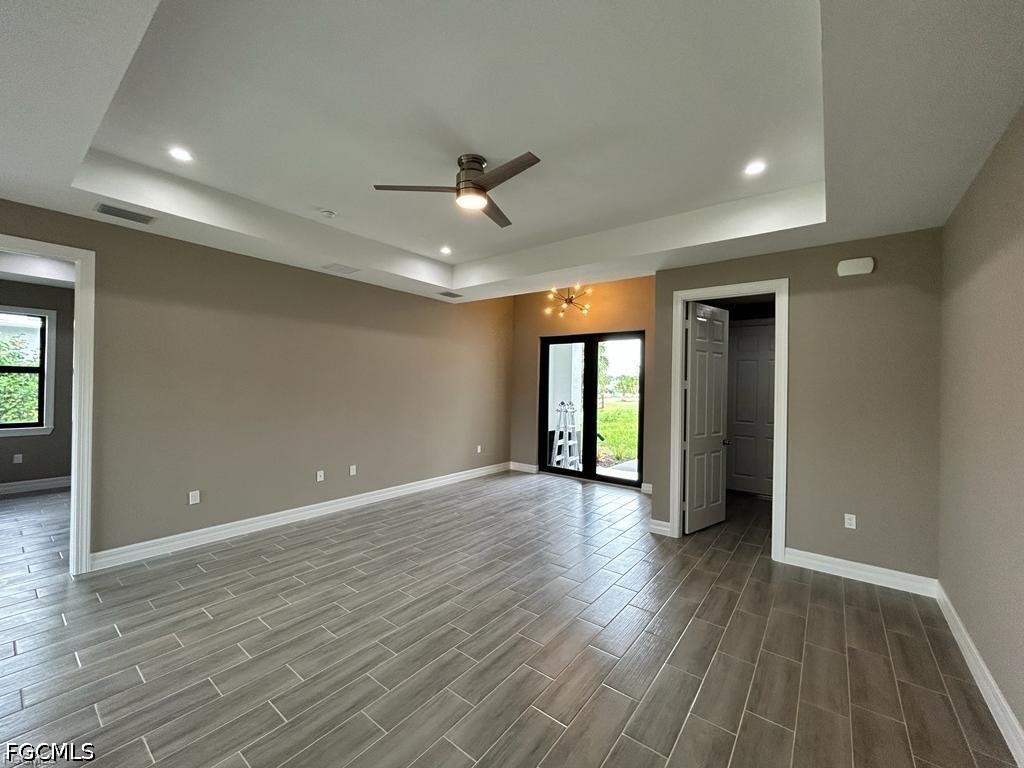 3 Bed SingleFamilyResidence for Sale in Naples, photo 4