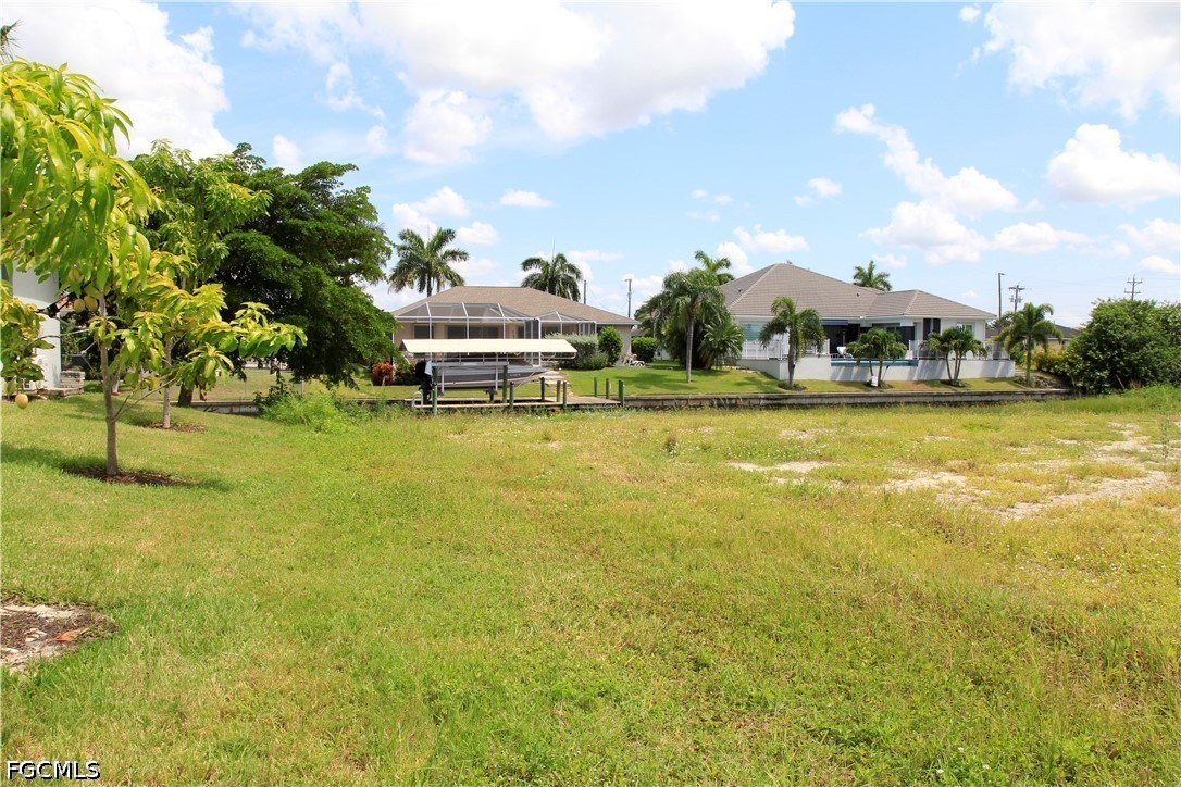 Waterfront Home for Sale in Cape Coral, photo 4