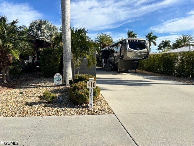 Residential for Sale in Fort Myers, photo 4