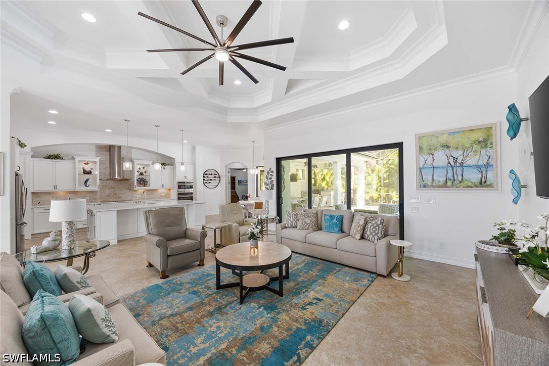 3 Bed Pool Home for Sale in Castlewood, photo 4