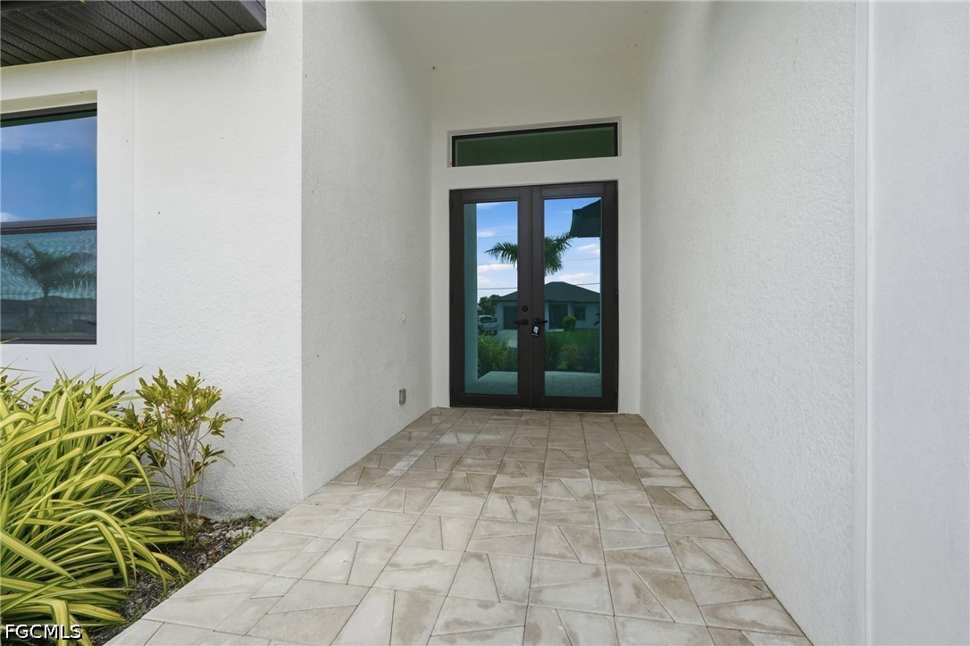 3 Bed SingleFamilyResidence for Sale in Cape Coral, photo 4