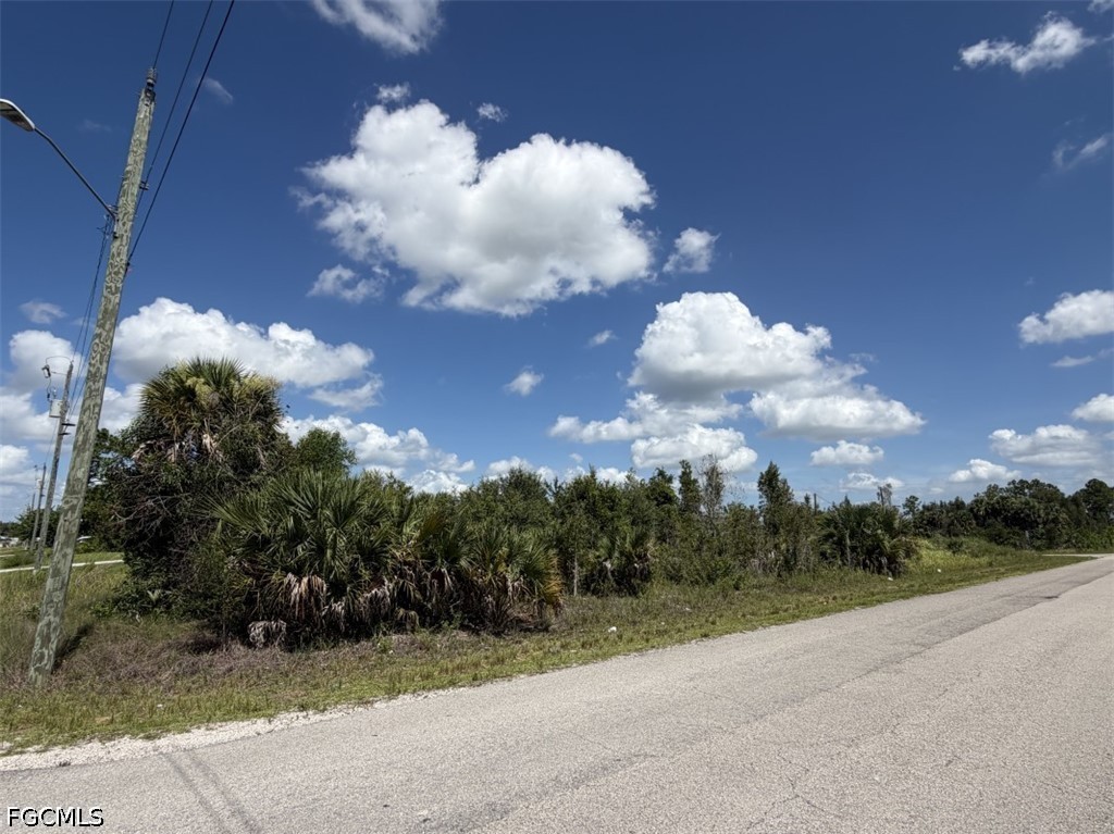 Residential for Sale in Lehigh Acres, photo 4