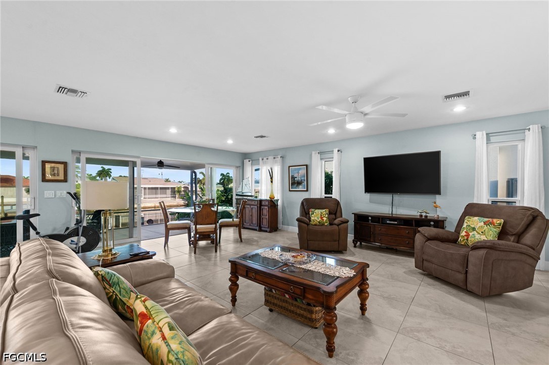 3 Bed Waterfront Home for Sale in St James City, photo 4