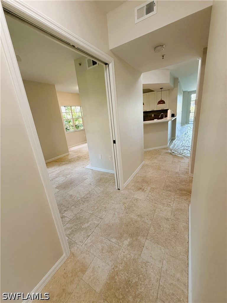 2 Bed Waterfront Home for Sale in Pipers Grove, photo 4