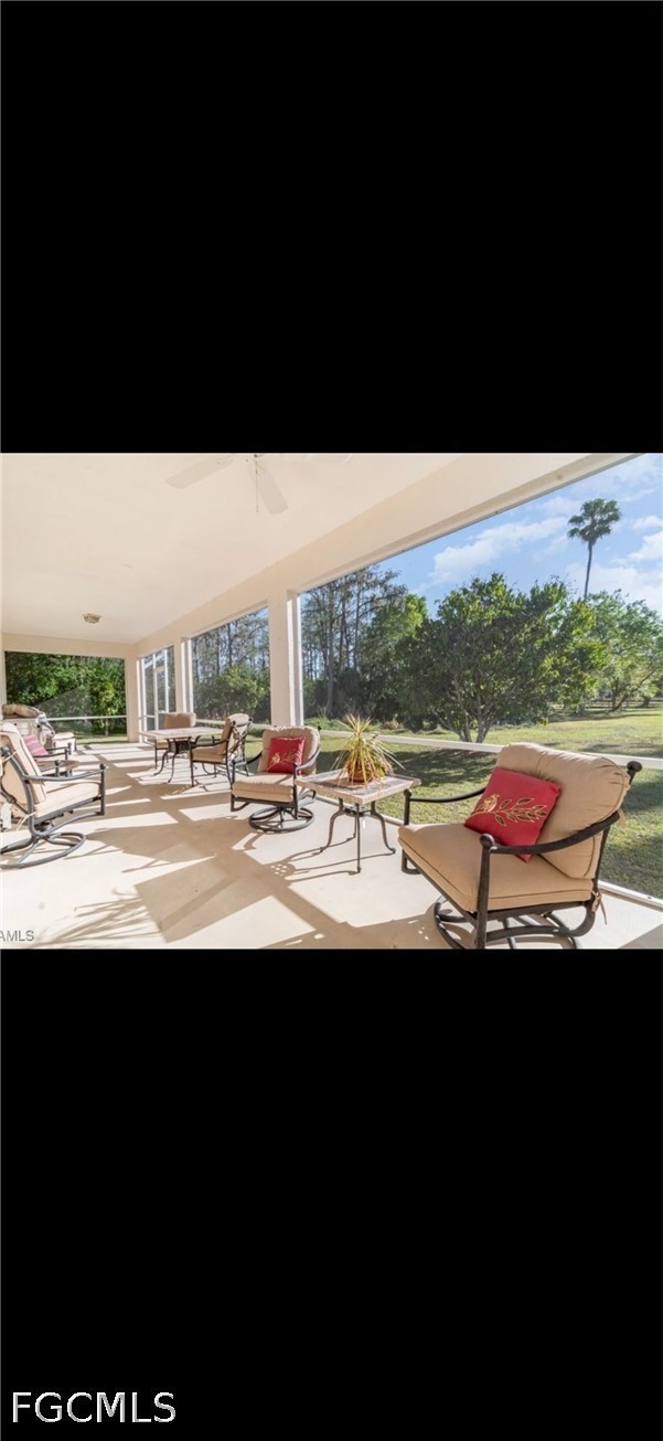 3 Bed SingleFamilyResidence for Sale in Fort Myers, photo 4