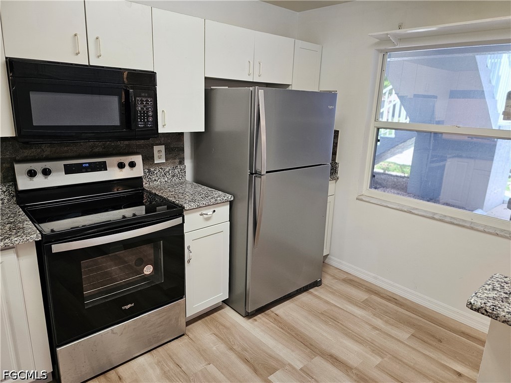 3 Bed Waterfront Home for Sale in Arbor Lakes Condo, photo 4